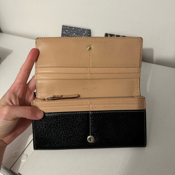 Kate Spade Remy Wellesley Wallet - Picture 4 of 4